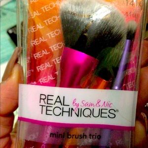 Real Techniques Travel size Brush Set